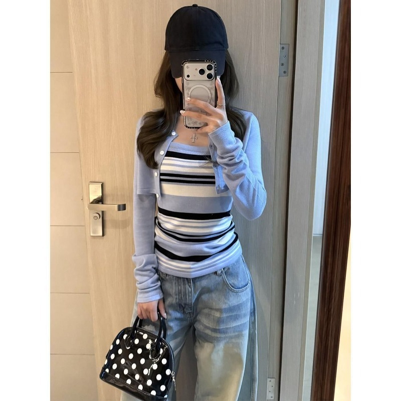 ブルーのニットスーツ レディース 2026年新作 ショート丈 - Women'S Y2K Fashion Aesthetic のレビューと価格